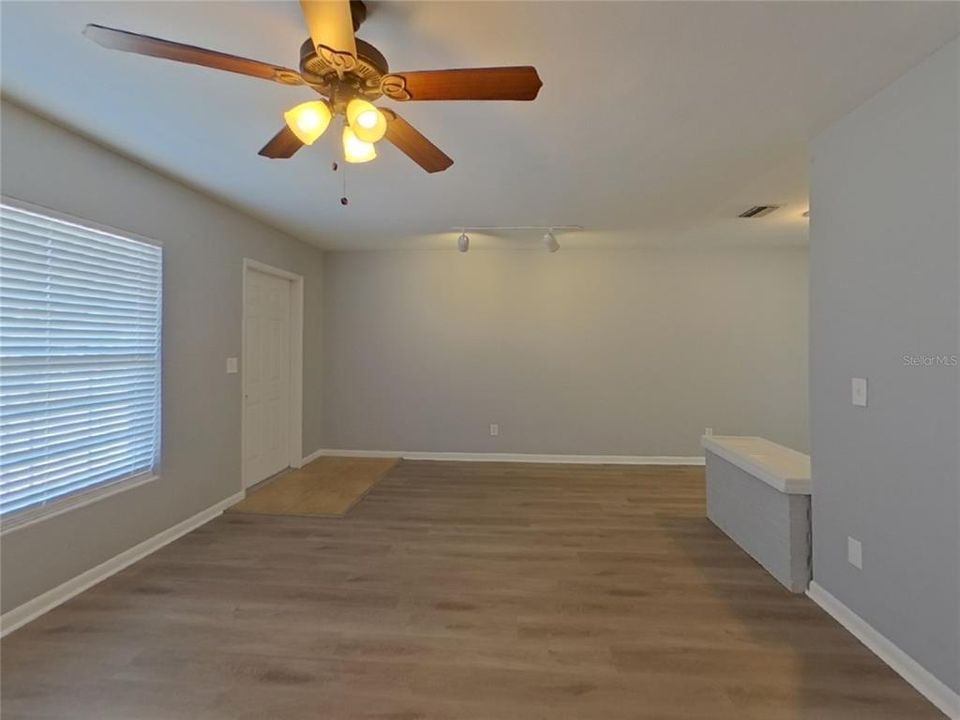 For Rent: $2,069 (2 beds, 2 baths, 1216 Square Feet)
