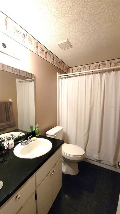 For Rent: $2,000 (3 beds, 2 baths, 1633 Square Feet)