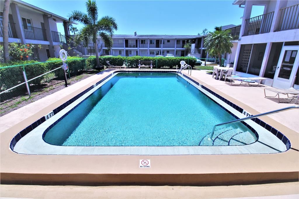 For Rent: $1,250 (1 beds, 1 baths, 598 Square Feet)