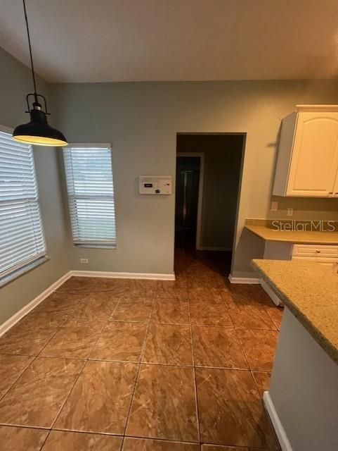 For Rent: $3,000 (6 beds, 3 baths, 2778 Square Feet)