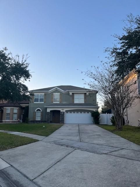 For Rent: $3,000 (6 beds, 3 baths, 2778 Square Feet)