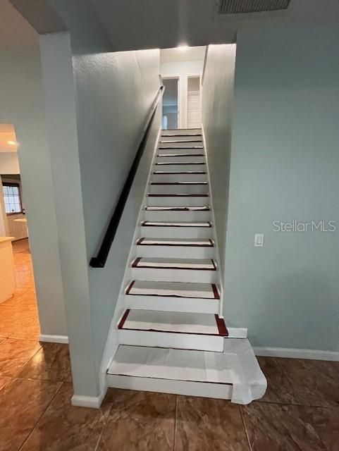 For Rent: $3,000 (6 beds, 3 baths, 2778 Square Feet)