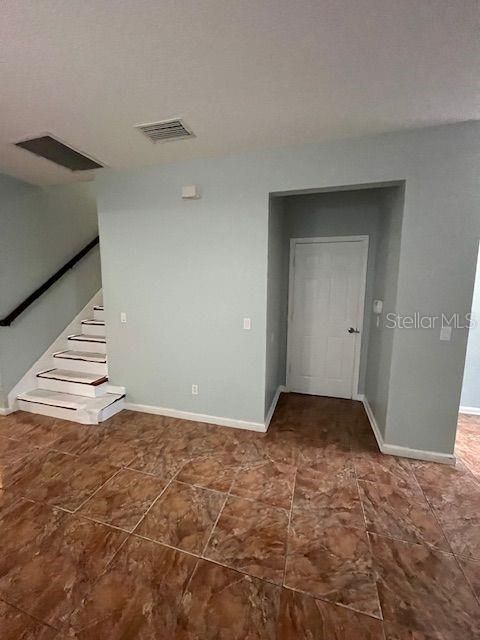 For Rent: $3,000 (6 beds, 3 baths, 2778 Square Feet)