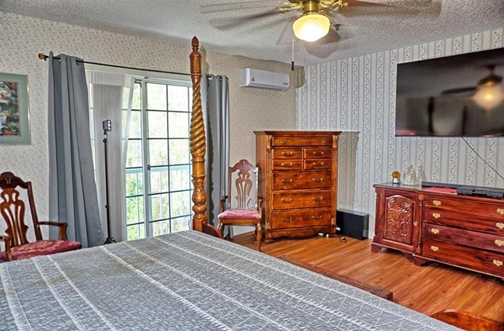 En Venta: $459,900 (3 camas, 2 baños, 2723 Pies cuadrados)