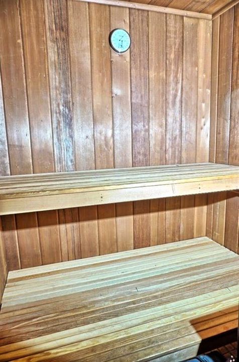 En Venta: $459,900 (3 camas, 2 baños, 2723 Pies cuadrados)