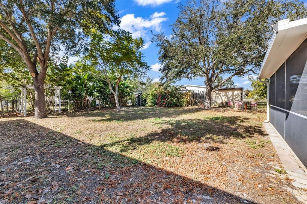 На продажу: $265,000 (2 спален, 1 ванн, 1084 Квадратных фут)