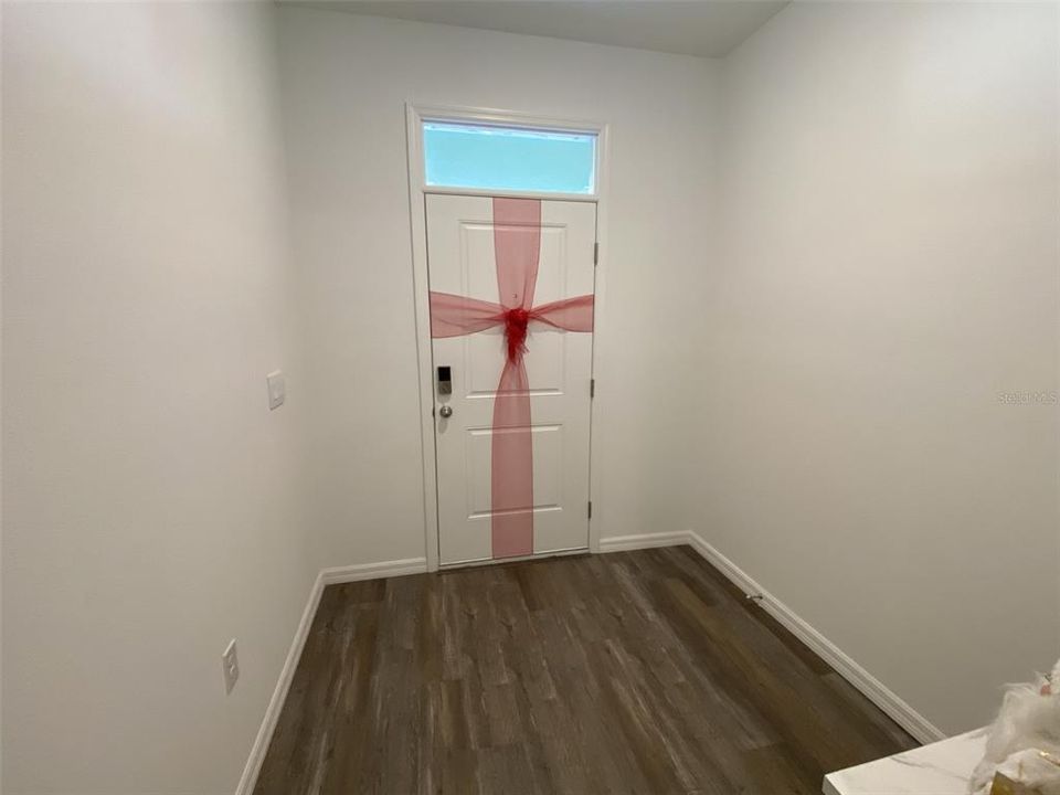 В аренду: $2,150 (3 спален, 2 ванн, 1673 Квадратных фут)