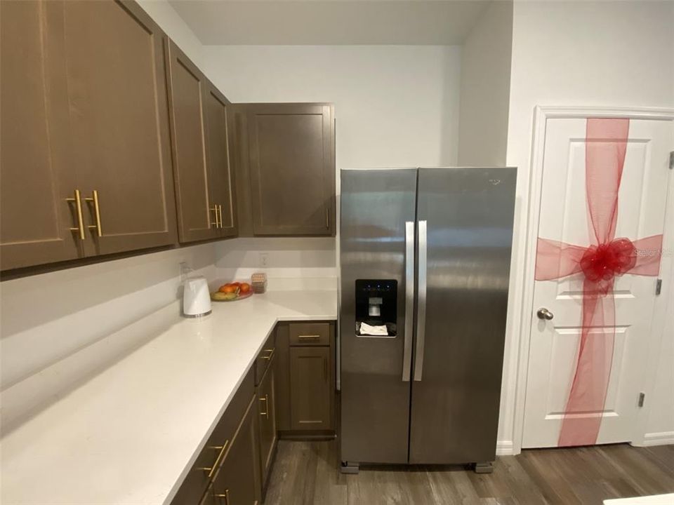 В аренду: $2,150 (3 спален, 2 ванн, 1673 Квадратных фут)