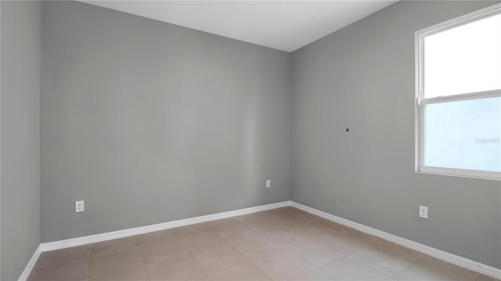 For Rent: $2,450 (4 beds, 2 baths, 2045 Square Feet)