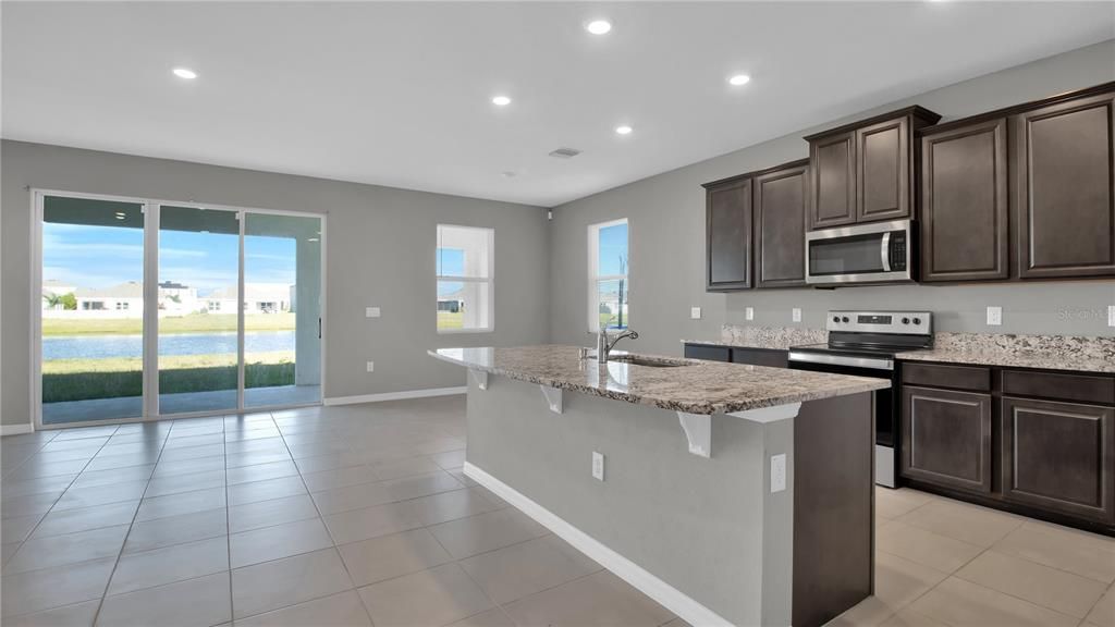 For Rent: $2,450 (4 beds, 2 baths, 2045 Square Feet)