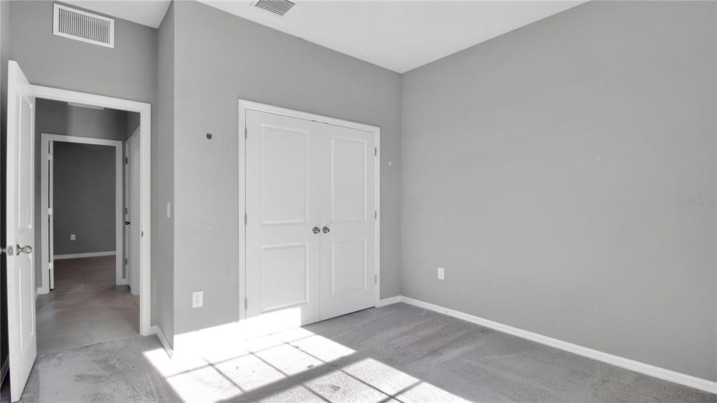 For Rent: $2,450 (4 beds, 2 baths, 2045 Square Feet)