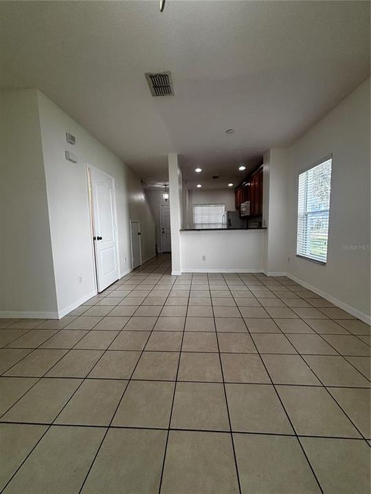 For Rent: $1,750 (2 beds, 2 baths, 1071 Square Feet)