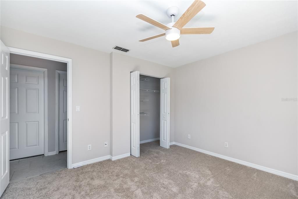 Activo con contrato: $229,000 (3 camas, 1 baños, 1008 Pies cuadrados)