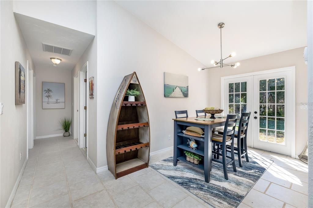 Activo con contrato: $229,000 (3 camas, 1 baños, 1008 Pies cuadrados)