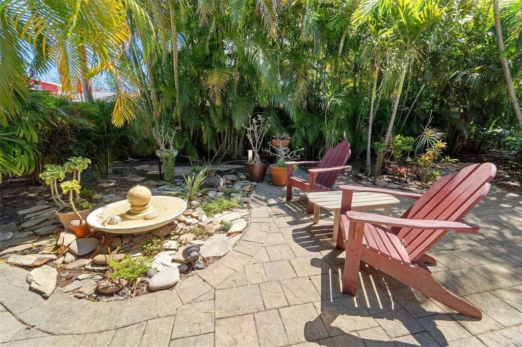 For Sale: $725,000 (3 beds, 2 baths, 1814 Square Feet)