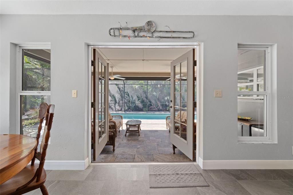 For Sale: $725,000 (3 beds, 2 baths, 1814 Square Feet)