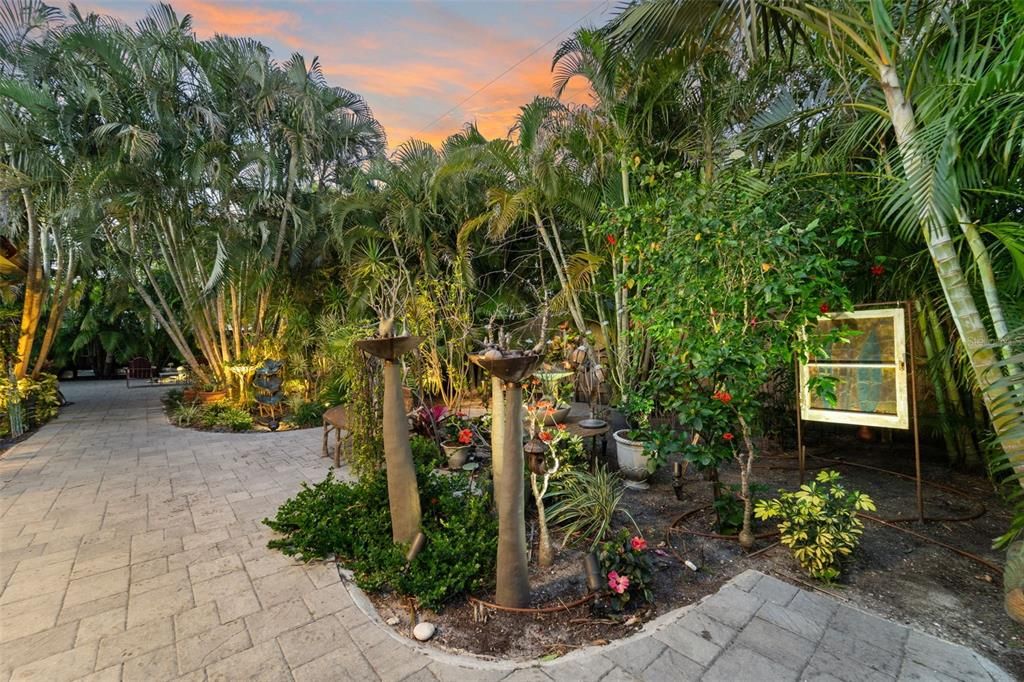 For Sale: $725,000 (3 beds, 2 baths, 1814 Square Feet)