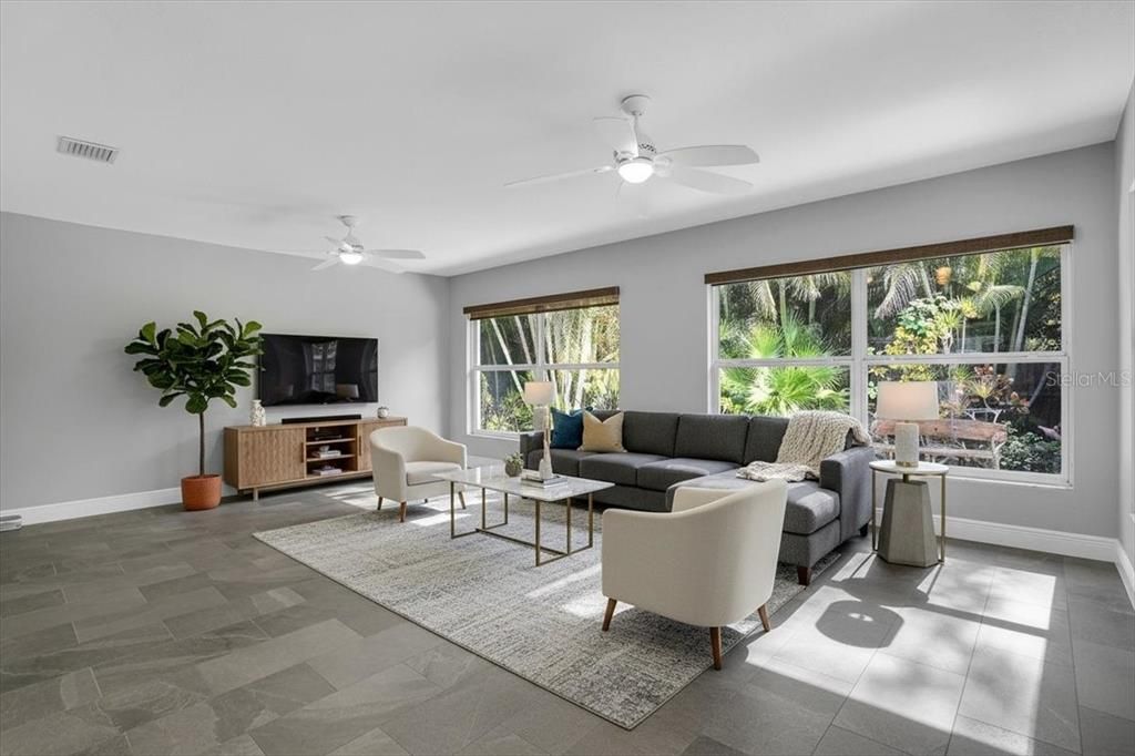 For Sale: $725,000 (3 beds, 2 baths, 1814 Square Feet)