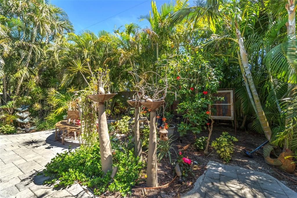 For Sale: $725,000 (3 beds, 2 baths, 1814 Square Feet)