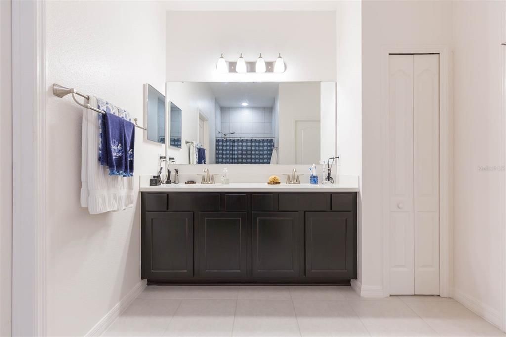 For Sale: $429,900 (3 beds, 2 baths, 1867 Square Feet)