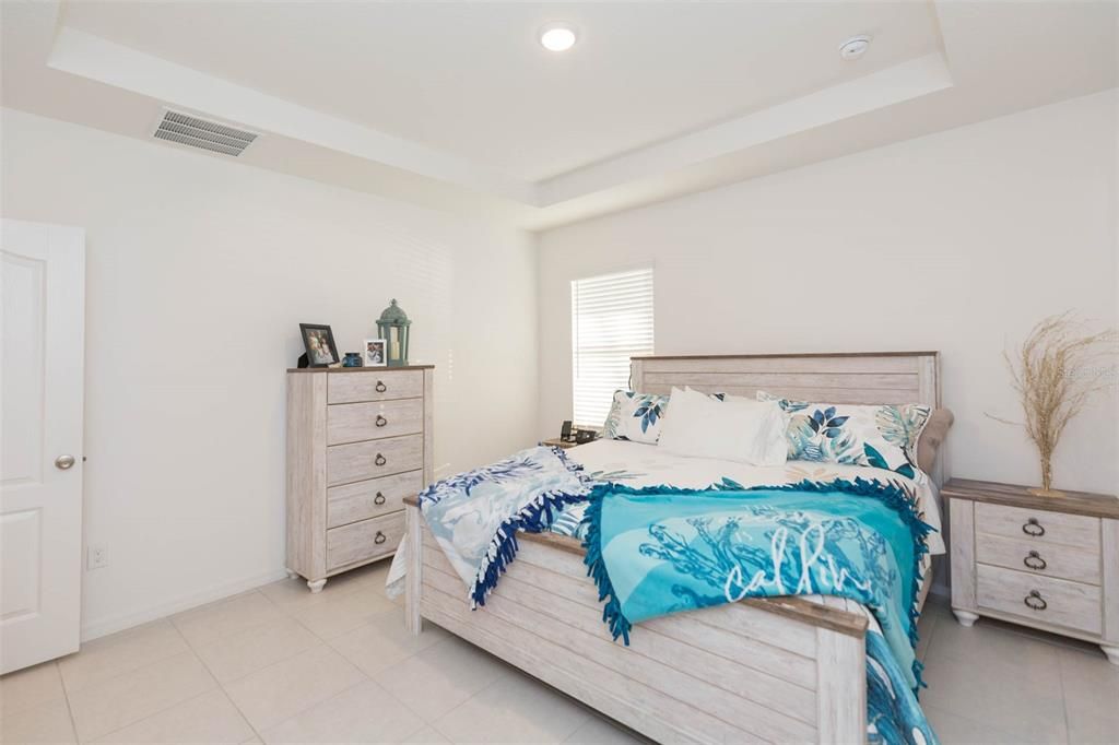 For Sale: $429,900 (3 beds, 2 baths, 1867 Square Feet)