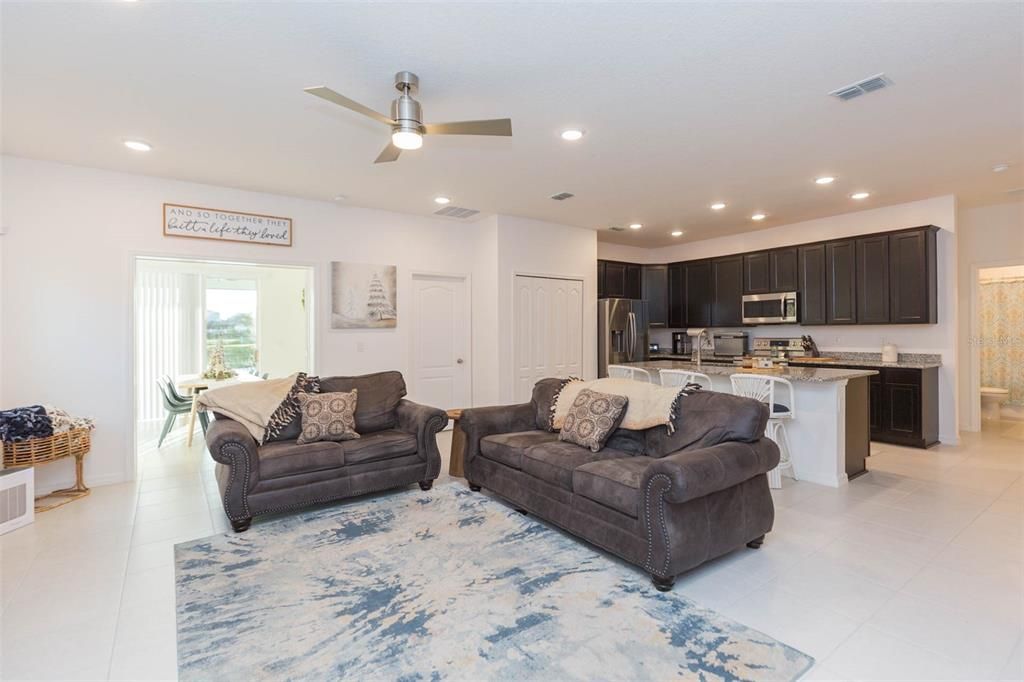 For Sale: $429,900 (3 beds, 2 baths, 1867 Square Feet)