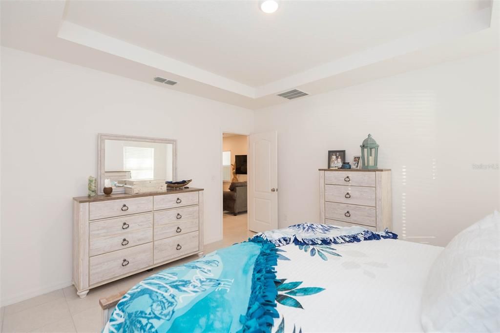 For Sale: $429,900 (3 beds, 2 baths, 1867 Square Feet)