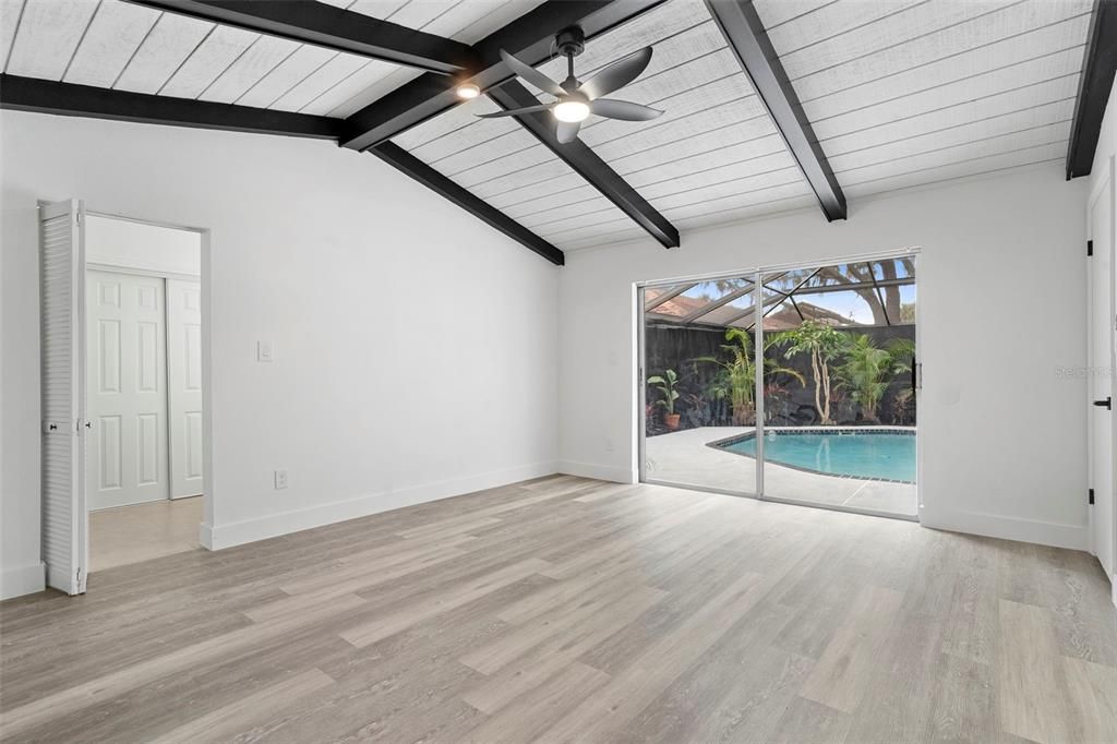 For Sale: $249,000 (2 beds, 2 baths, 1528 Square Feet)