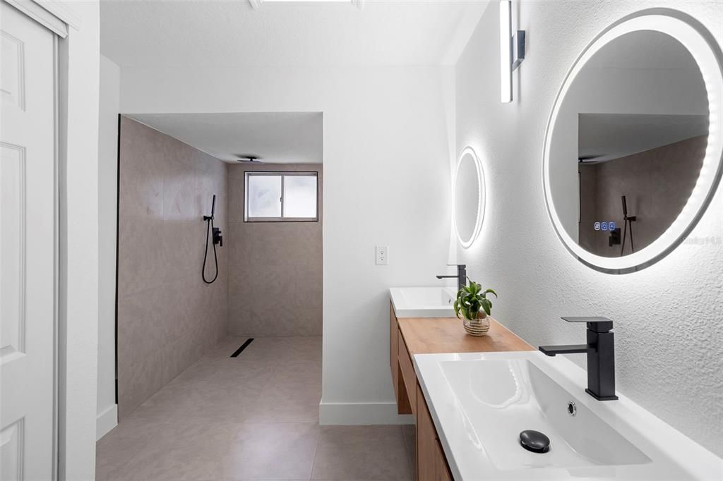 For Sale: $249,000 (2 beds, 2 baths, 1528 Square Feet)