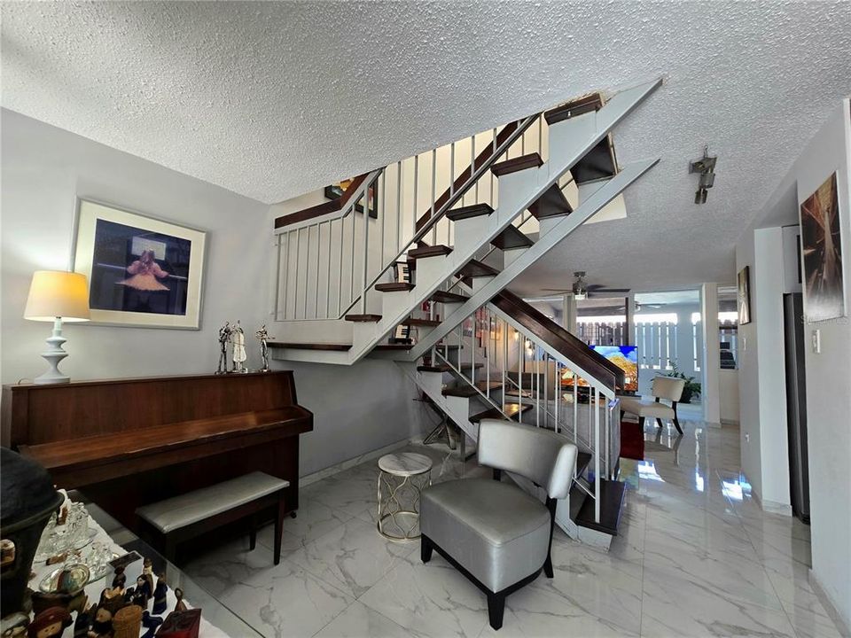 For Sale: $430,000 (3 beds, 2 baths, 1873 Square Feet)