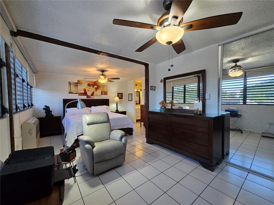 For Sale: $430,000 (3 beds, 2 baths, 1873 Square Feet)