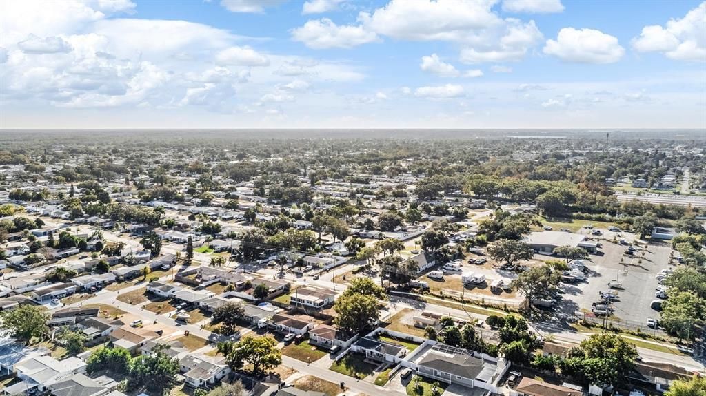 На продажу: $260,000 (2 спален, 1 ванн, 816 Квадратных фут)