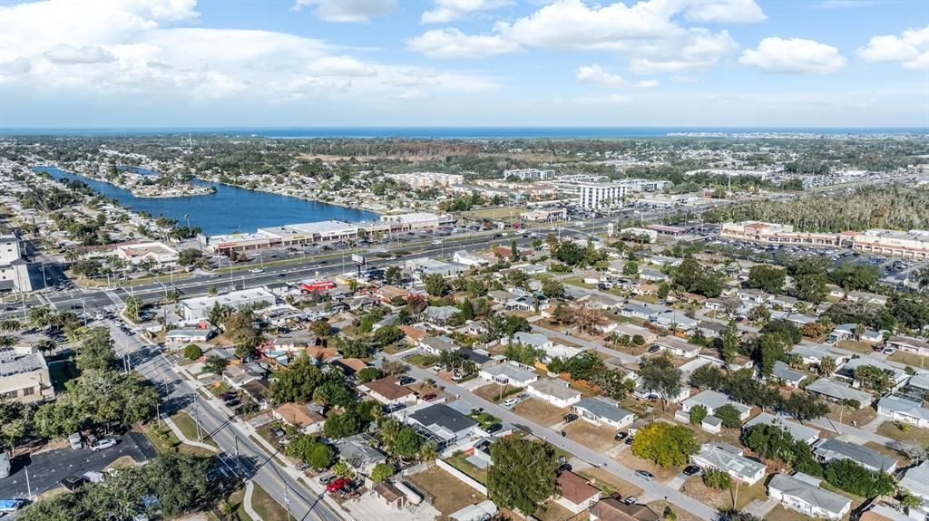 На продажу: $260,000 (2 спален, 1 ванн, 816 Квадратных фут)