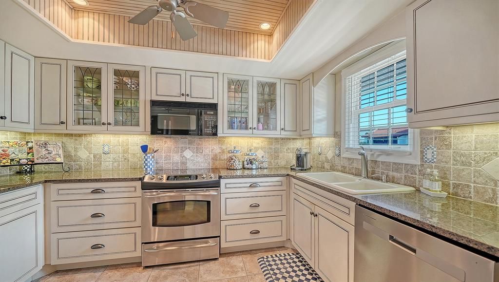 En Venta: $819,000 (2 camas, 2 baños, 1270 Pies cuadrados)