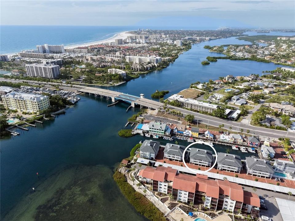 En Venta: $819,000 (2 camas, 2 baños, 1270 Pies cuadrados)