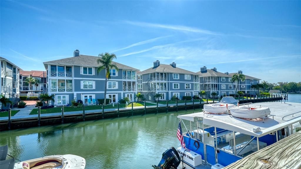 En Venta: $819,000 (2 camas, 2 baños, 1270 Pies cuadrados)