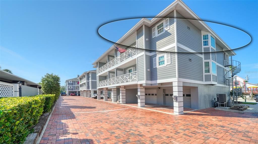 En Venta: $819,000 (2 camas, 2 baños, 1270 Pies cuadrados)