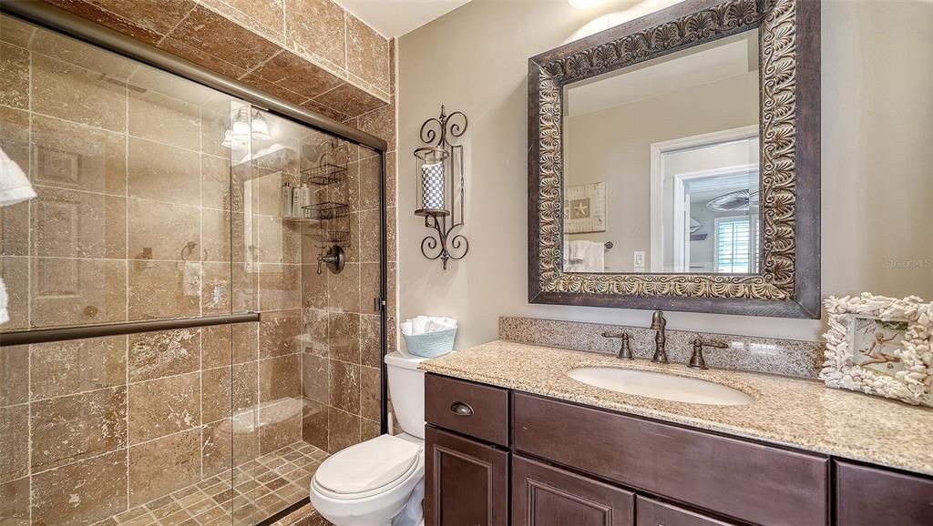 En Venta: $819,000 (2 camas, 2 baños, 1270 Pies cuadrados)