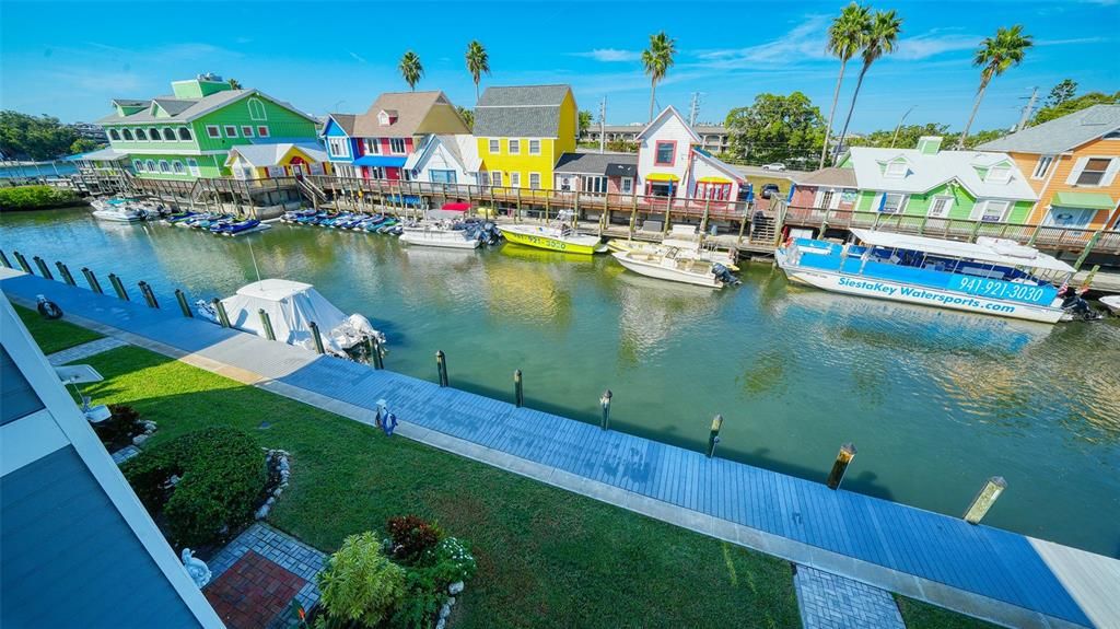 En Venta: $819,000 (2 camas, 2 baños, 1270 Pies cuadrados)