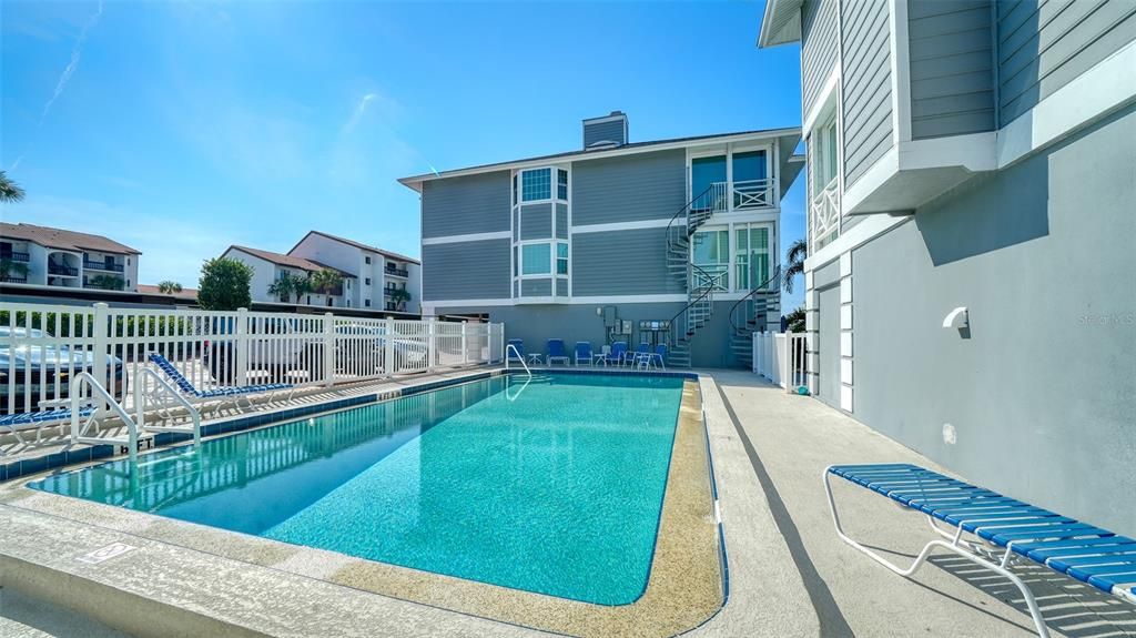 En Venta: $819,000 (2 camas, 2 baños, 1270 Pies cuadrados)