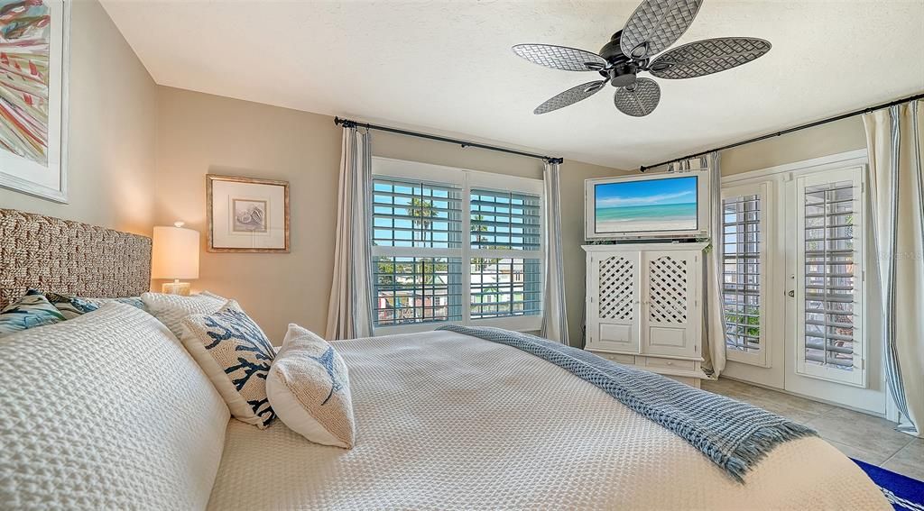 En Venta: $819,000 (2 camas, 2 baños, 1270 Pies cuadrados)