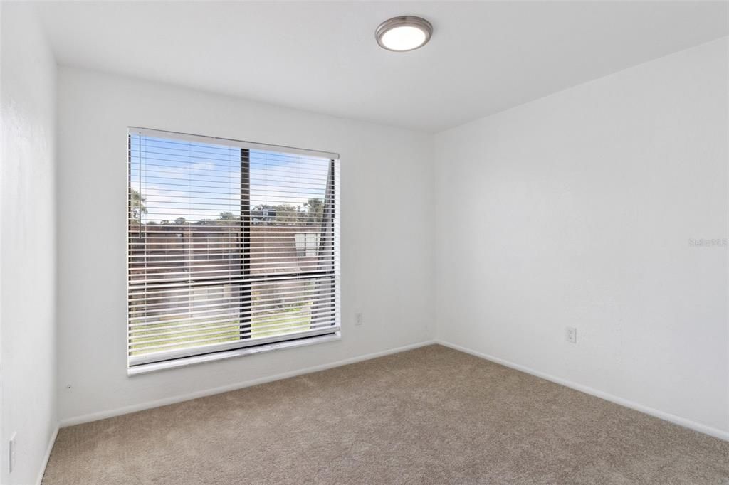 На продажу: $220,000 (2 спален, 2 ванн, 1482 Квадратных фут)