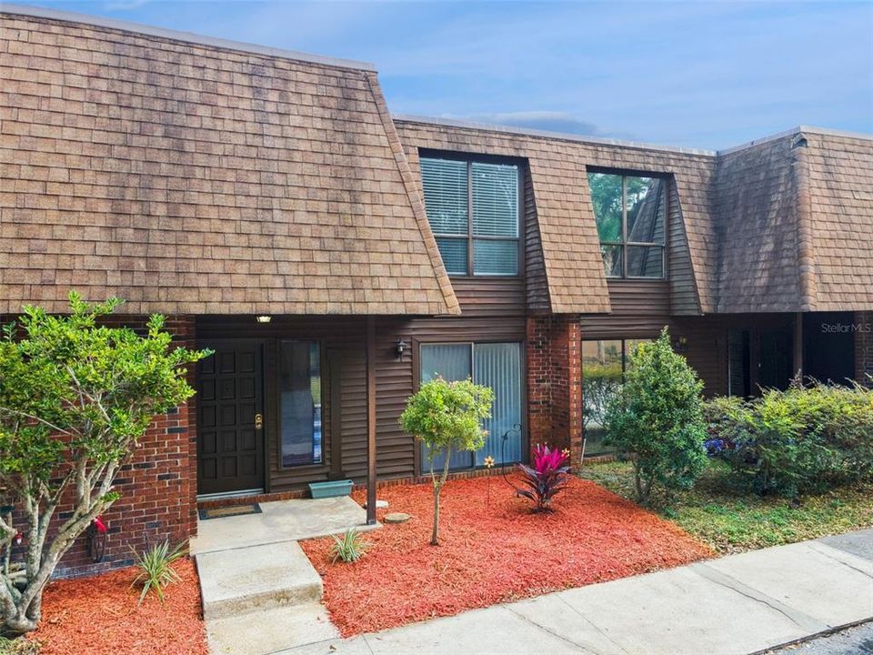 На продажу: $220,000 (2 спален, 2 ванн, 1482 Квадратных фут)