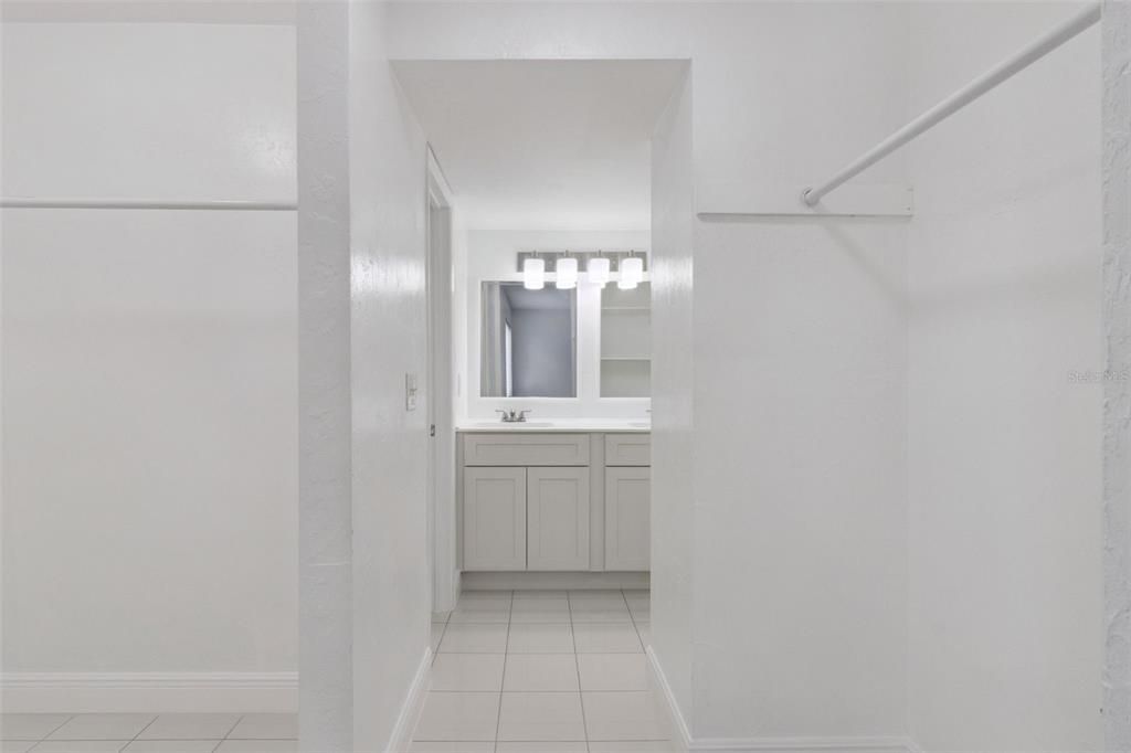 На продажу: $220,000 (2 спален, 2 ванн, 1482 Квадратных фут)