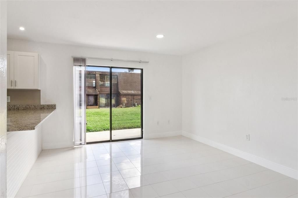 На продажу: $220,000 (2 спален, 2 ванн, 1482 Квадратных фут)