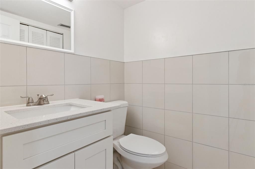 На продажу: $220,000 (2 спален, 2 ванн, 1482 Квадратных фут)