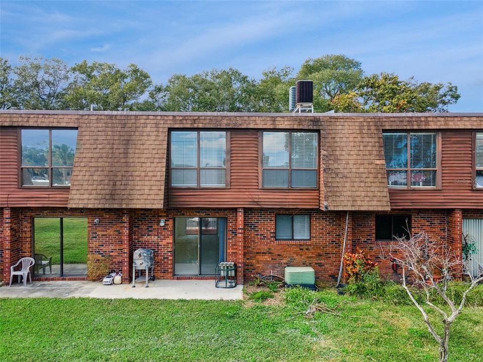 На продажу: $220,000 (2 спален, 2 ванн, 1482 Квадратных фут)