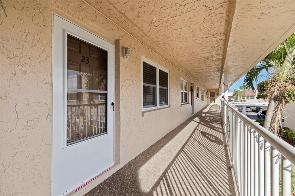 待售: $155,000 (2 贝兹, 1 浴室, 1010 平方英尺)