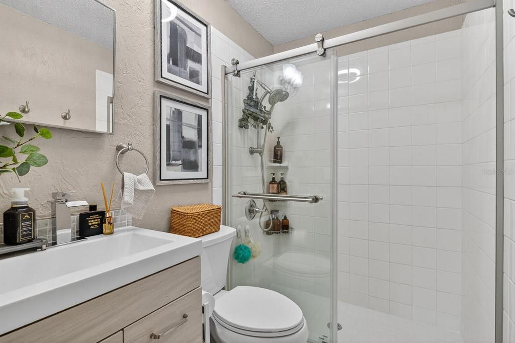 For Sale: $320,000 (4 beds, 2 baths, 1558 Square Feet)