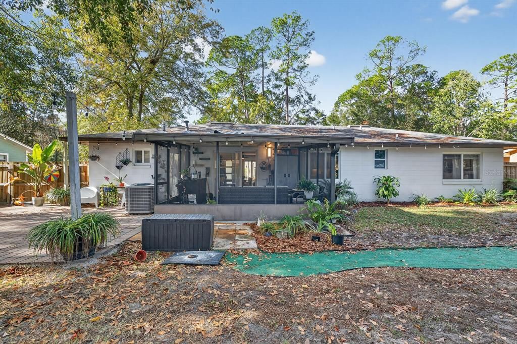 For Sale: $320,000 (4 beds, 2 baths, 1558 Square Feet)